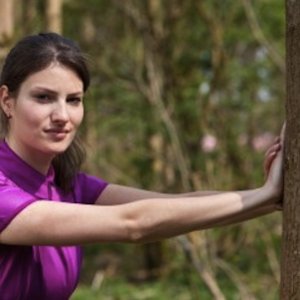 123 woman leaning on tree - 123 walkers crossing river - Get walking: the workout walk - Exercise - Diet & wellbeing - allaboutyou.com