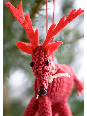Rudolph reindeer Christmas decoration - Knit a Ruldolph reindeer for the Christmas tree - Christmas decorations to make - Craft - allaboutyou.com