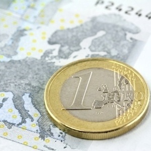 123 euro coin and note - In the euro zone: countries that use the euro - Travel advice - Country & travel - allaboutyou.com
