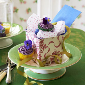 Cake box - Make a cardboard cake box - Craft - allaboutyou.com
