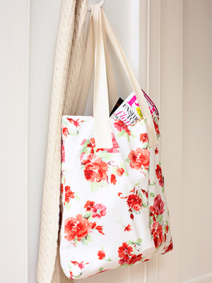 Floral shopping bag - free sewing pattern - craft - allaboutyou.com
