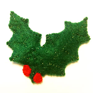 Holly leaf hair clip or brooch - Christmas crafts - allaboutyou.com