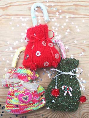 Three Christmas gift bags to knit - Knit Christmas gift bags: free knitting pattern - Christmas craft ideas - Craft - allaboutyou.com