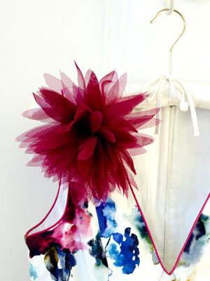 Flower corsage on a printed dress - Sew a silk flower corsage - Craft - allaboutyou.com