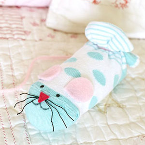 Sock mouse - Make a simple sock mouse - Craft - allaboutyou.com