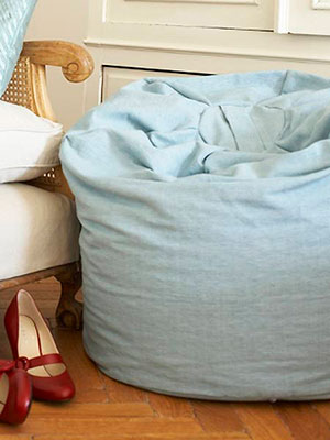 Blue beanbag to sew - Stylish seating: make your own - Free sewing patterns - Craft - allaboutyou.com