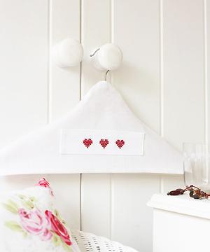 cross-stitch coat-hanger cover to sew