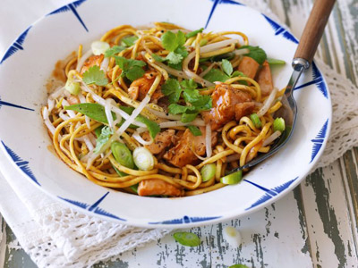 Spiced-up salmon noodles