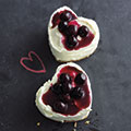 Mini heart-shaped blueberry cheesecakes - Valentines dessert recipes - food - allaboutyou.com